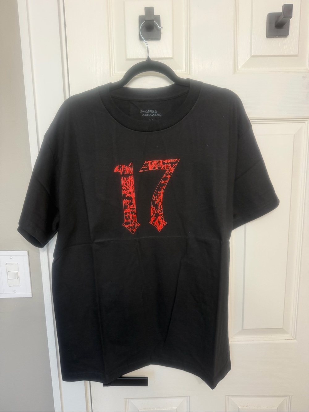 Revenge Bred 17 Black/Red Men's Size Large